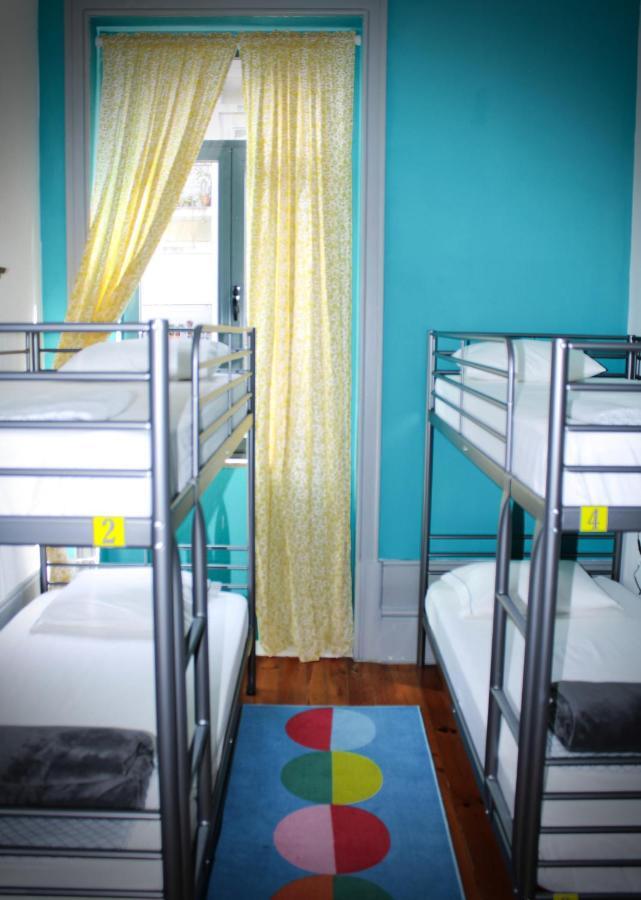 By Doors Hostel Порто Екстериор снимка